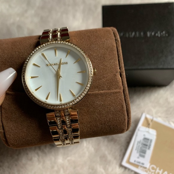 Michael Kors Gold Watch - Picture 2 of 7